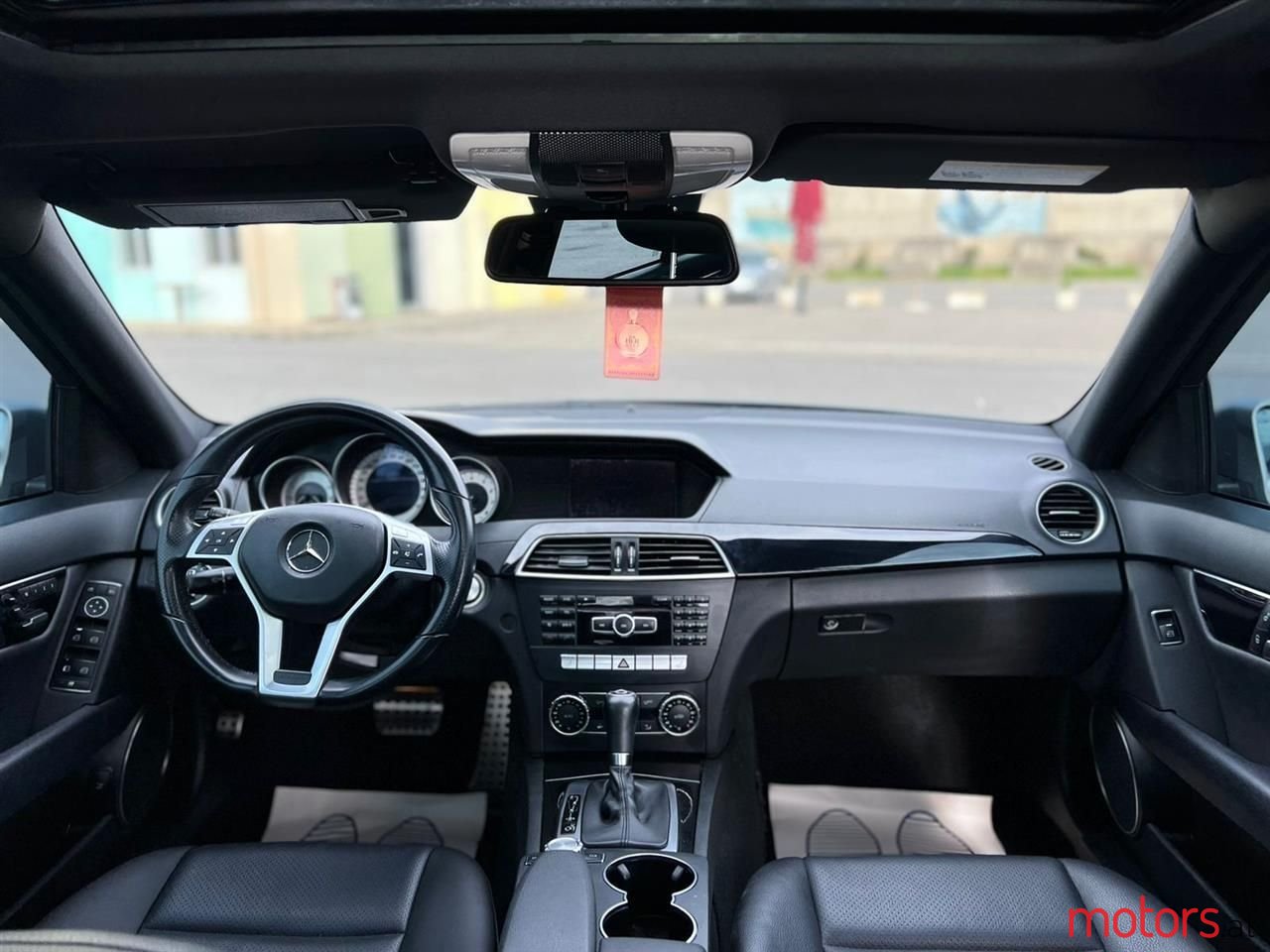 2012' Mercedes-Benz C 300 photo #2