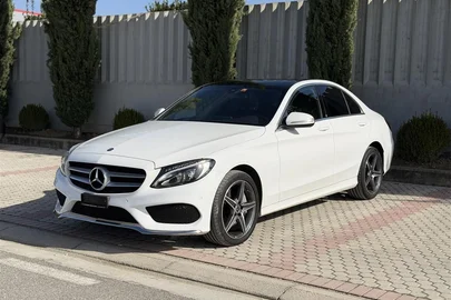2015' Mercedes-Benz C 250