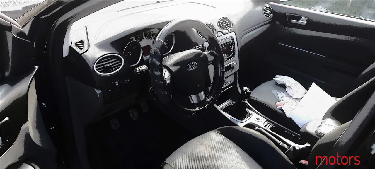 2011' Ford Focus photo #2