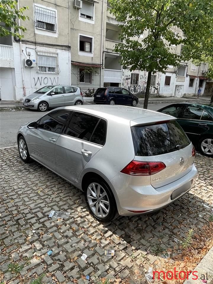 2013' Volkswagen Golf photo #2