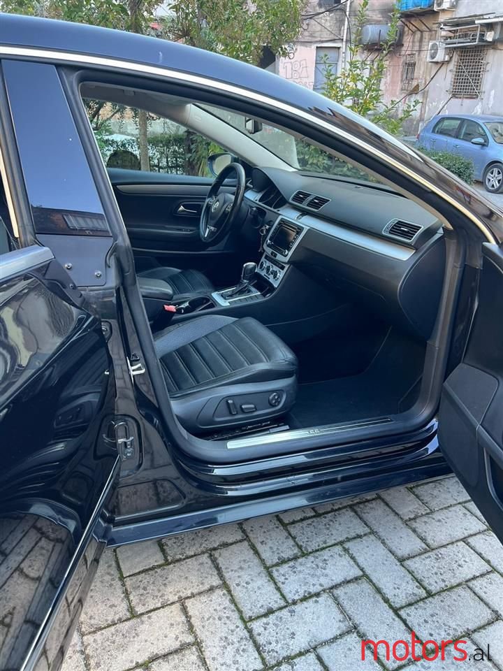 2013' Volkswagen photo #6