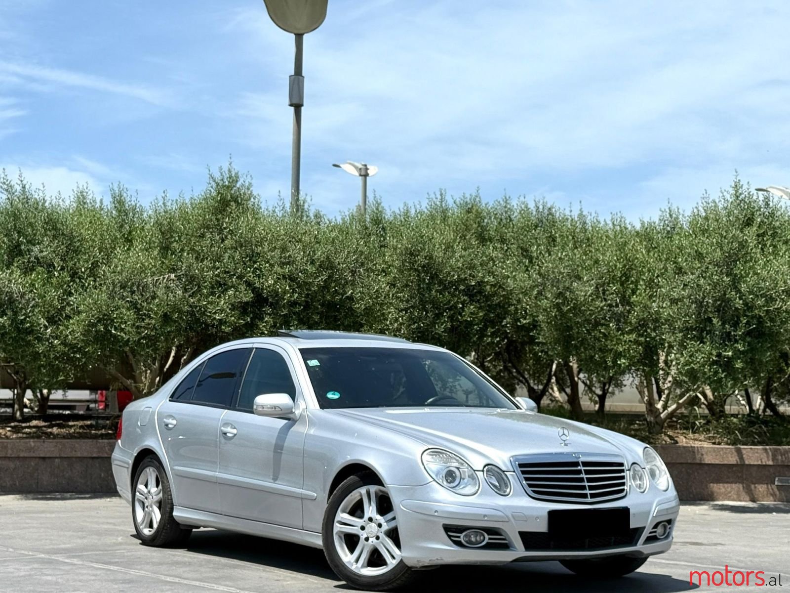 2007' Mercedes-Benz E 220 photo #1