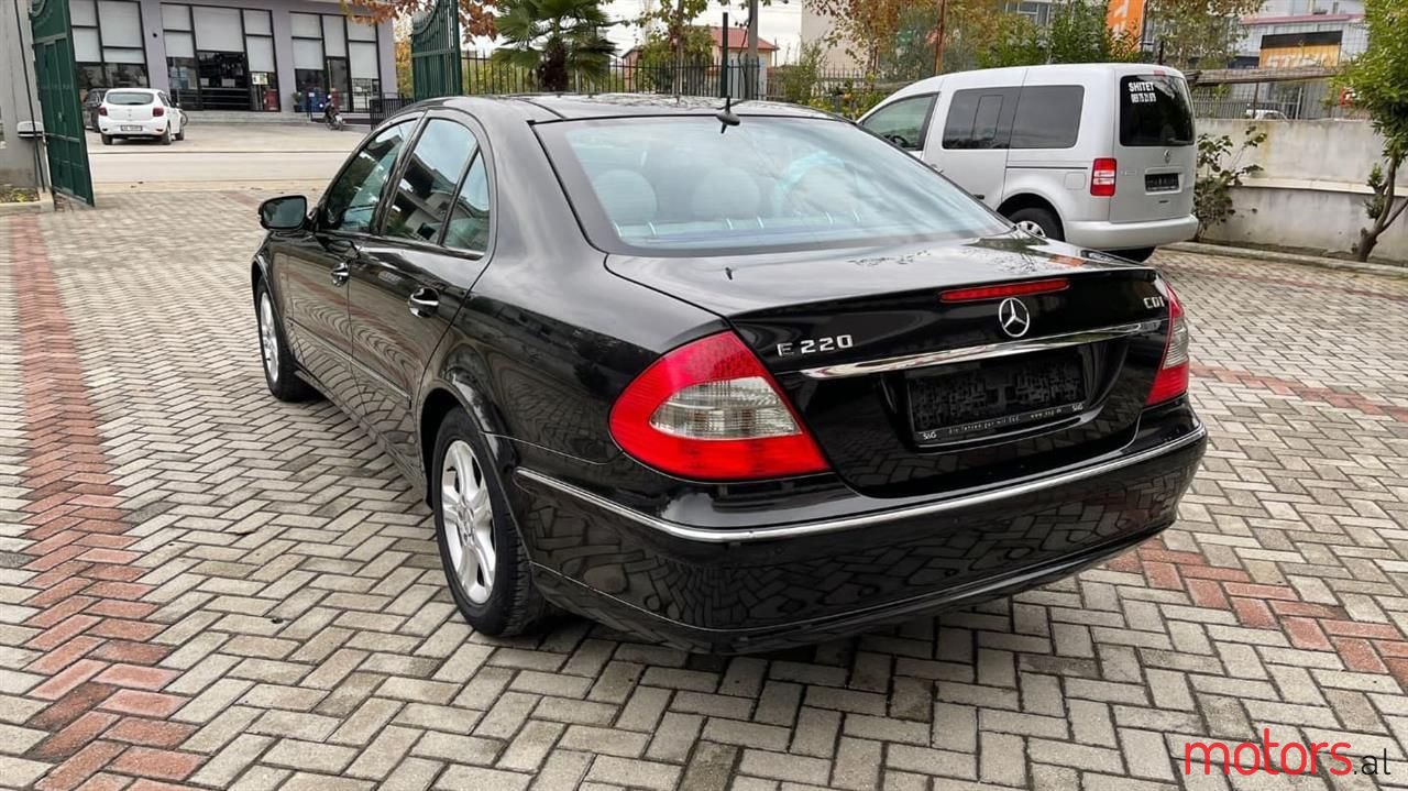 2008' Mercedes-Benz E 220 photo #4