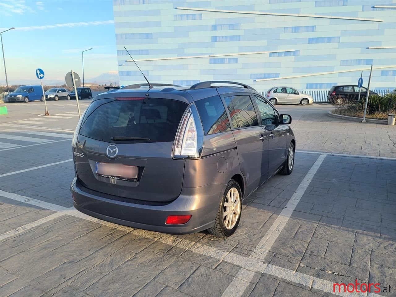 2010' Mazda 5 photo #2