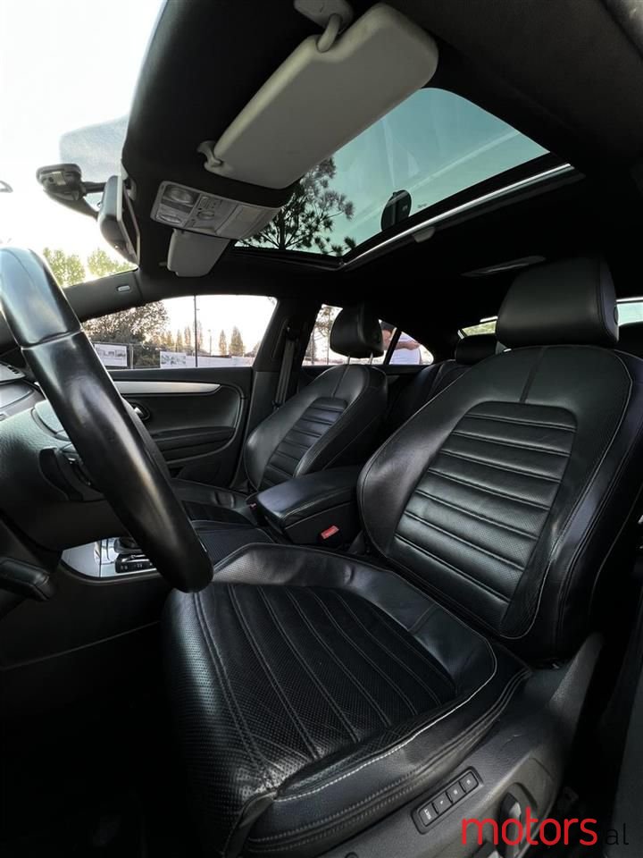 2010' Volkswagen photo #1