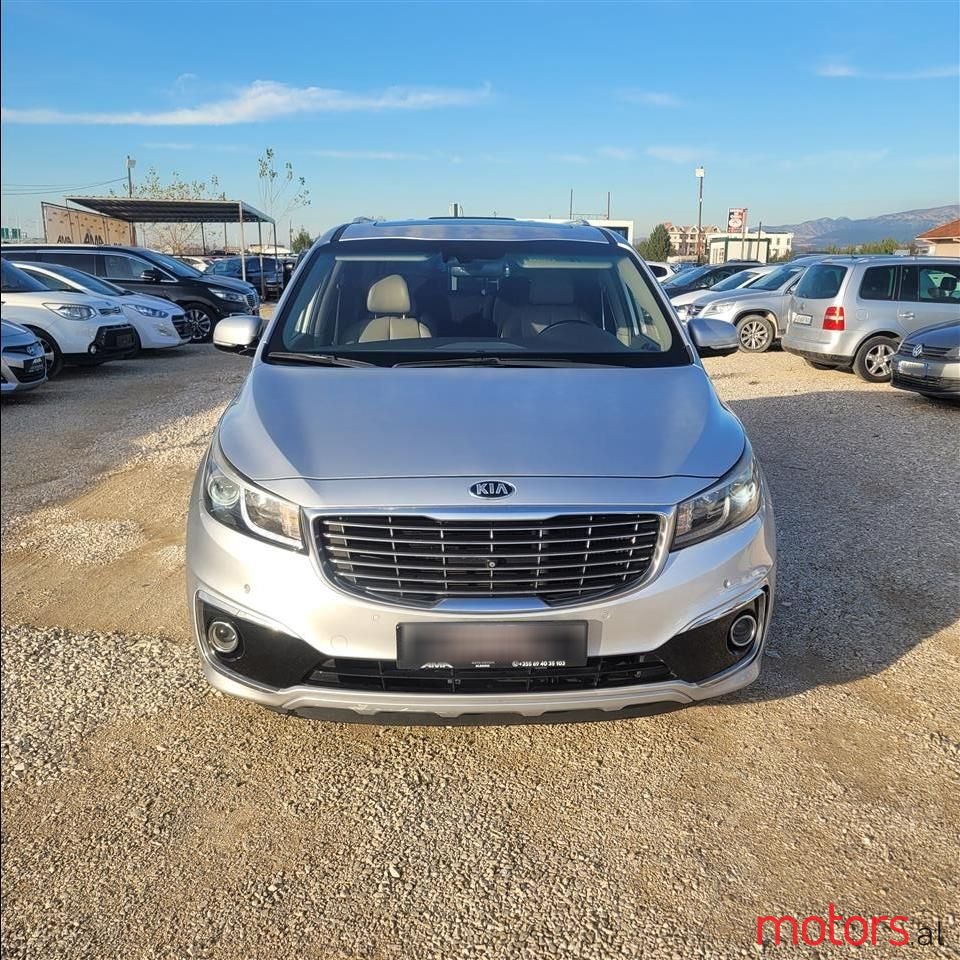 2014' Kia Carnival photo #1