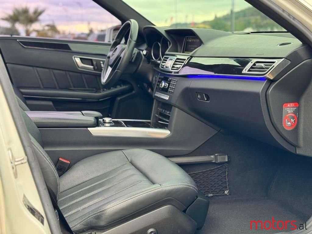 2014' Mercedes-Benz E 250 photo #5