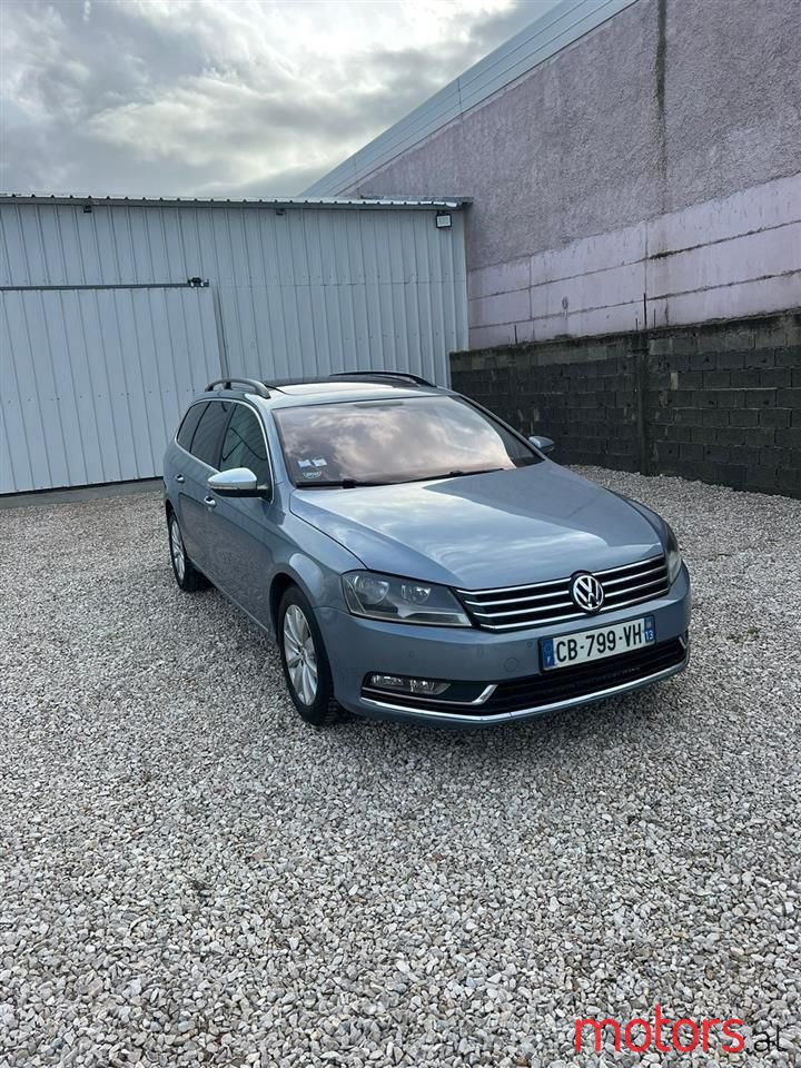 2012' Volkswagen Passat photo #1