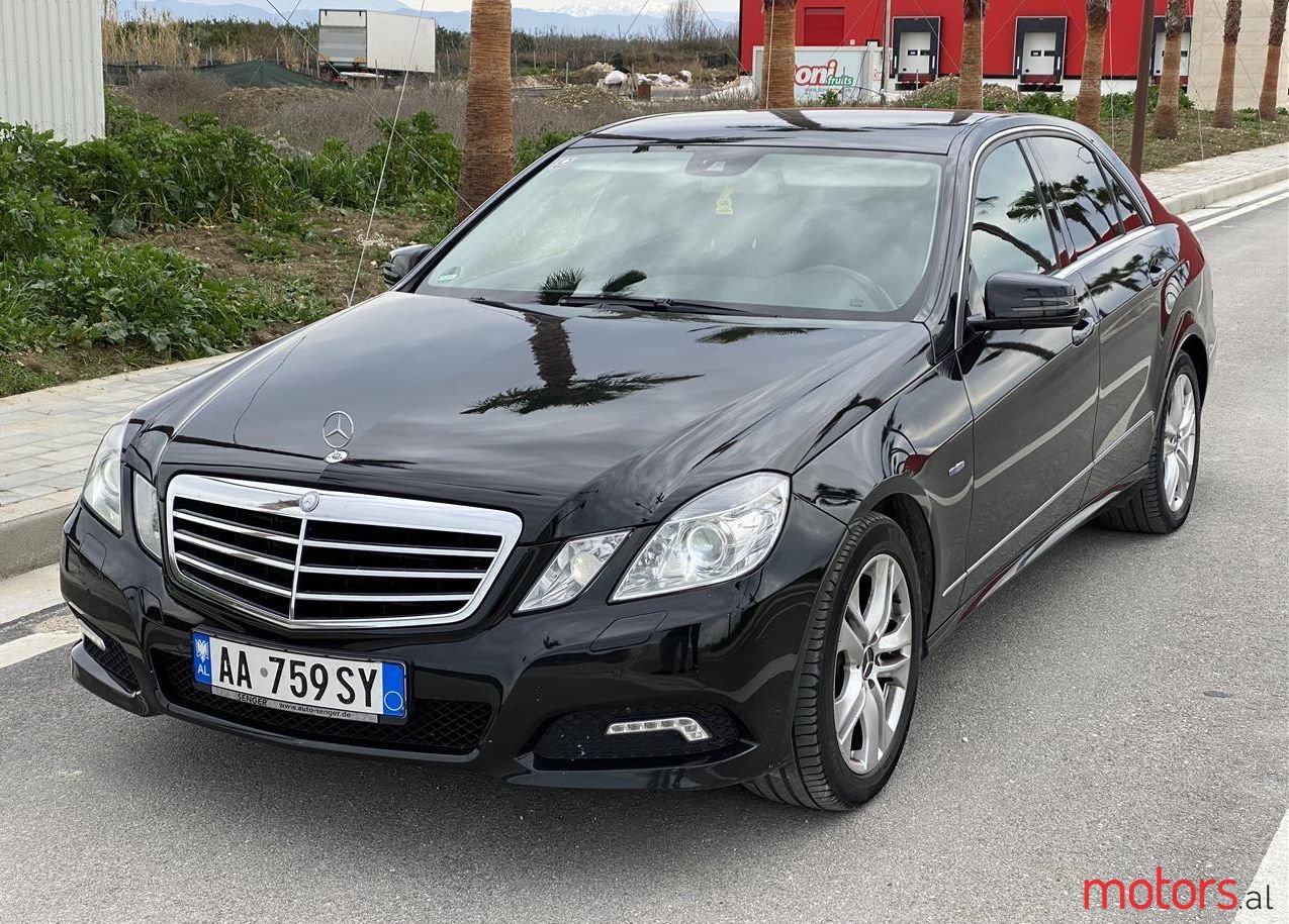 2009' Mercedes-Benz E 350 photo #1