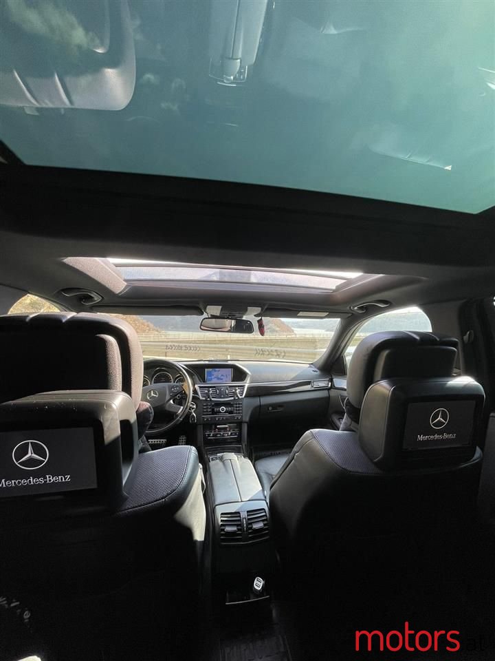 2010' Mercedes-Benz E 350 photo #4