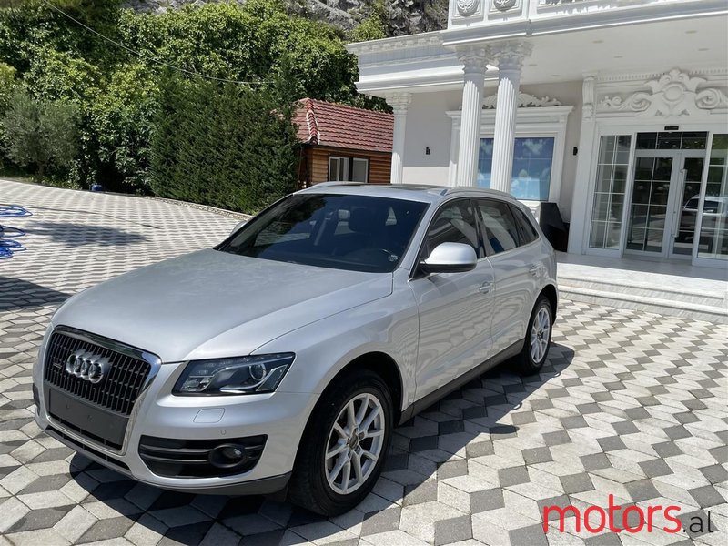 2011' Audi Q5 photo #5