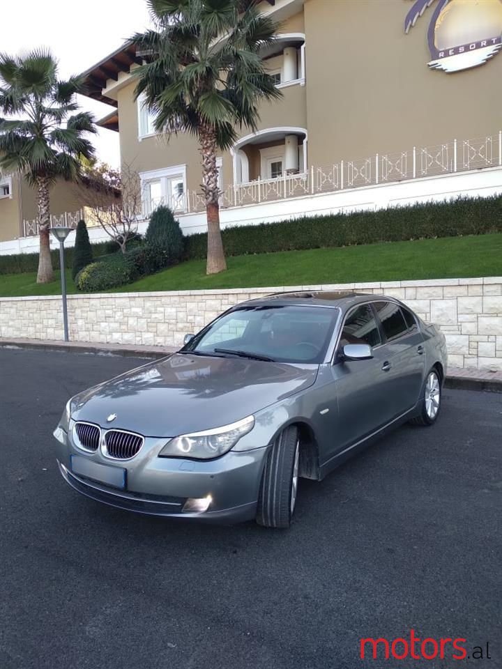 2010' BMW 520 photo #6