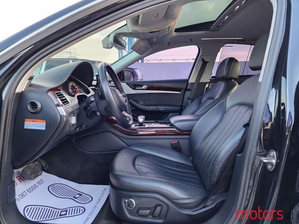 2012' Audi A8 photo #6