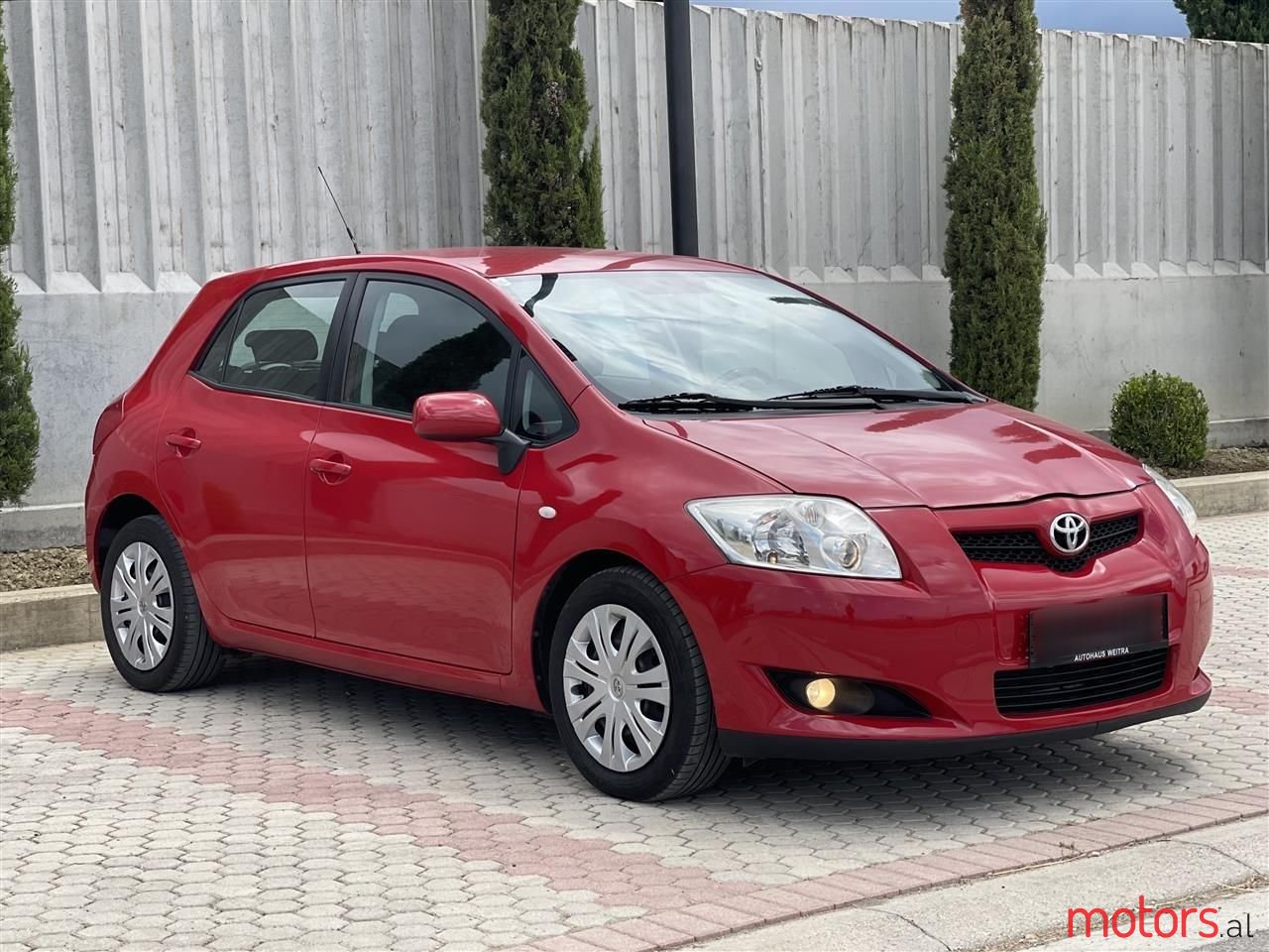 2008' Toyota Auris photo #2