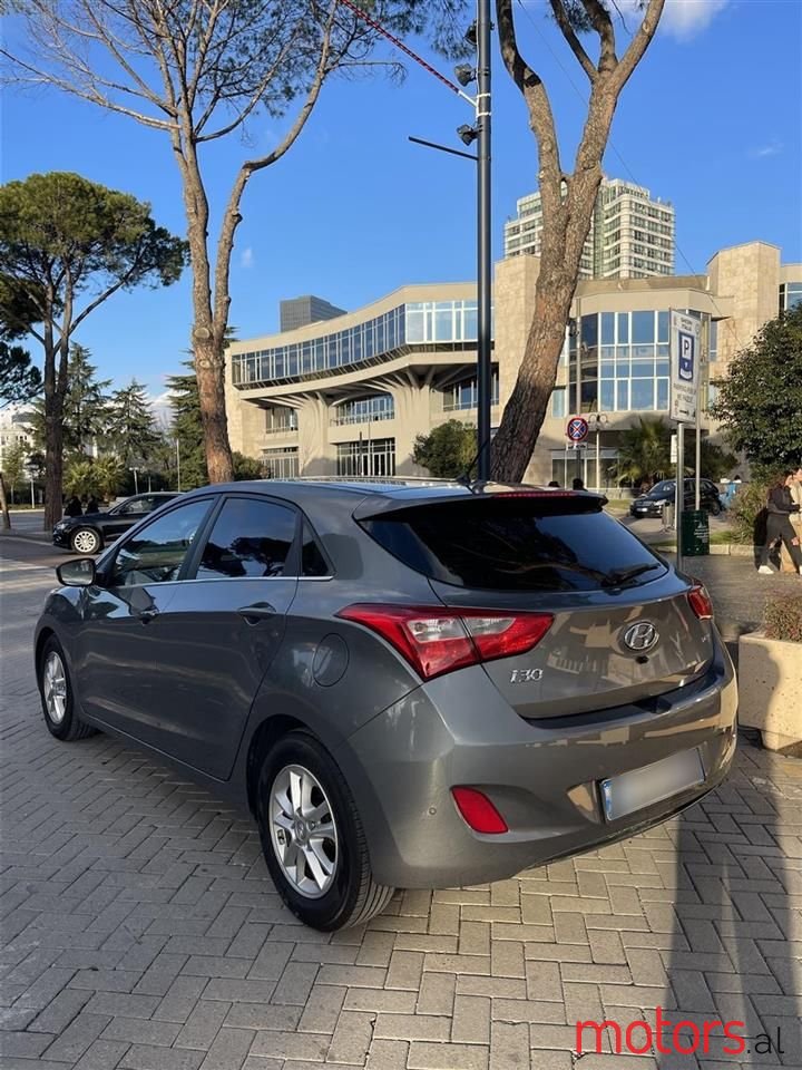 2016' Hyundai i30 photo #2