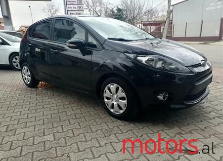 2011' Ford Fiesta photo #2