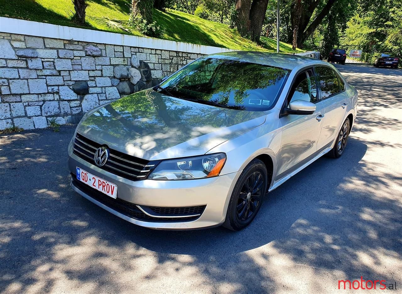 2014' Volkswagen Passat photo #1