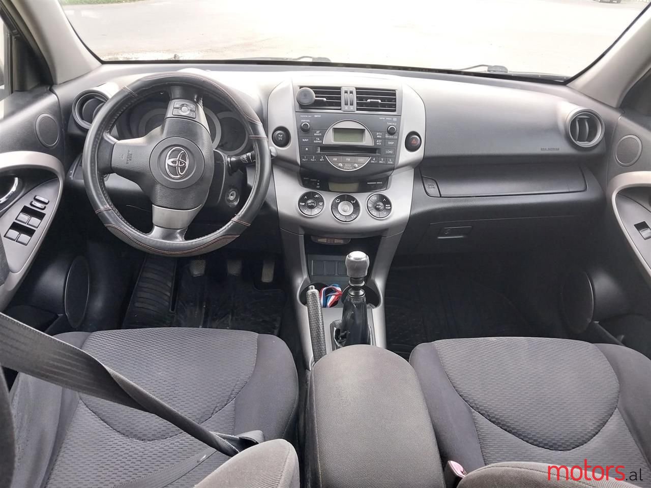 2006' Toyota RAV4 photo #3