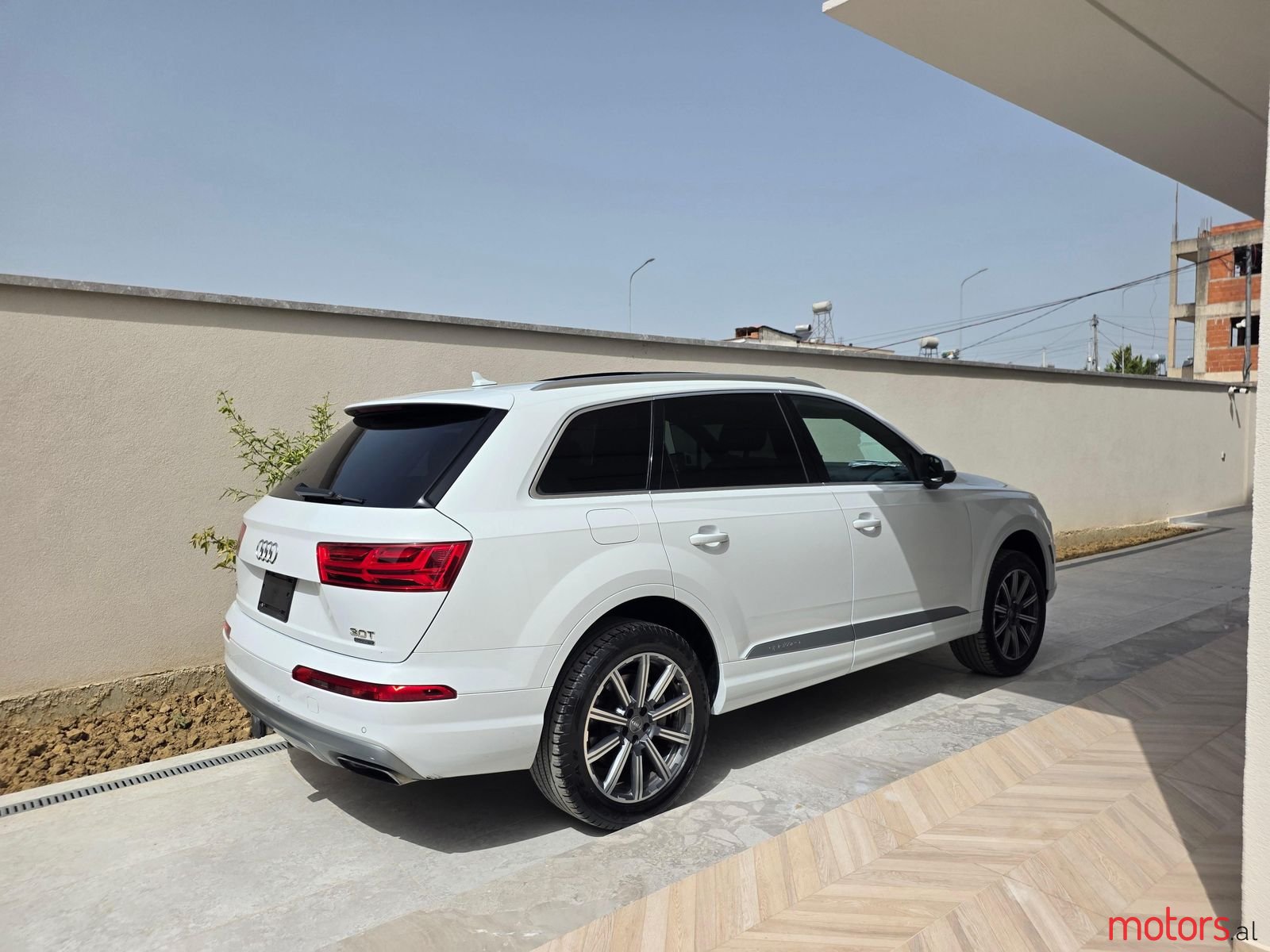 2017' Audi Q7 photo #3