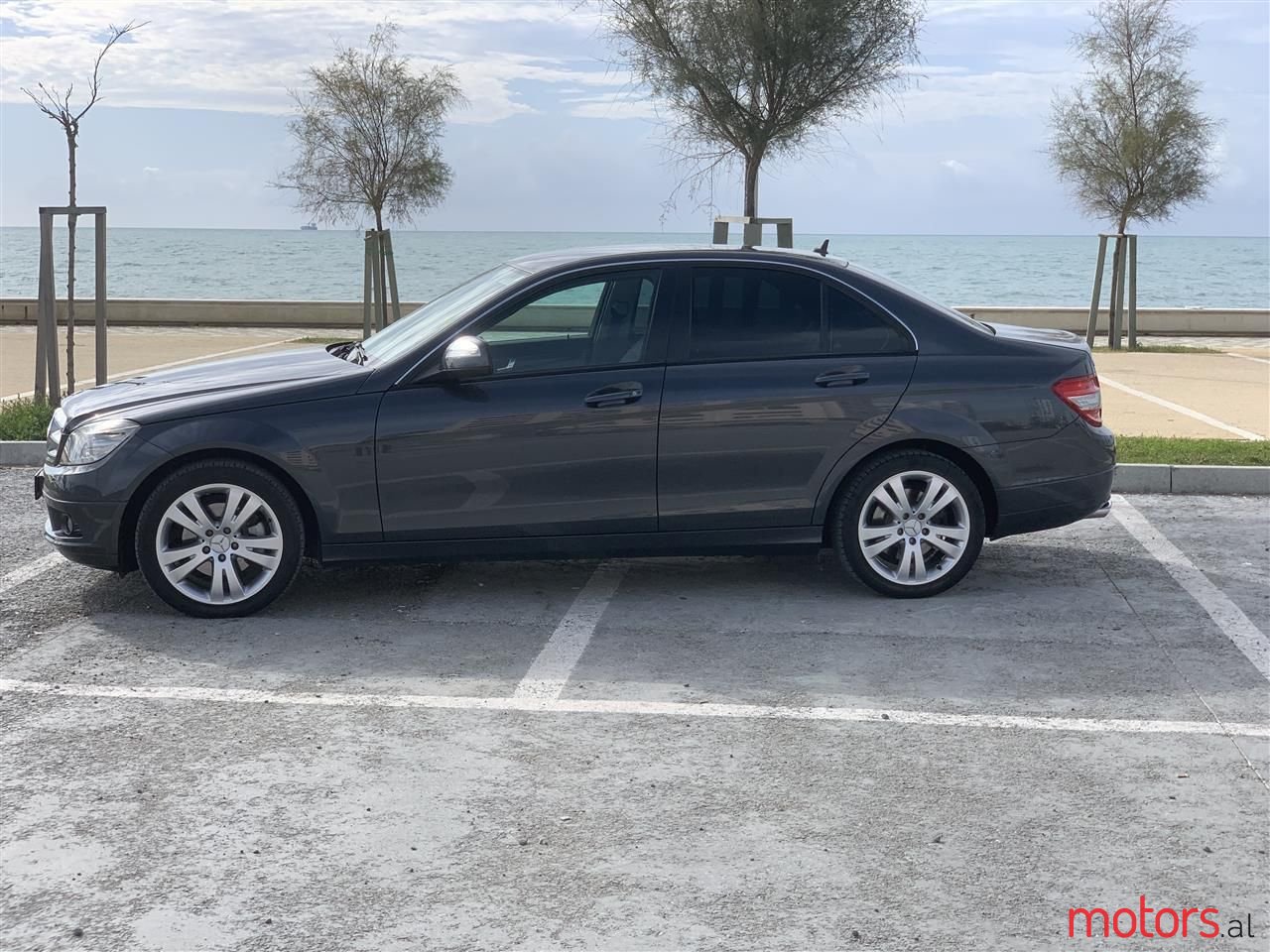 2008' Mercedes-Benz C 230 photo #3