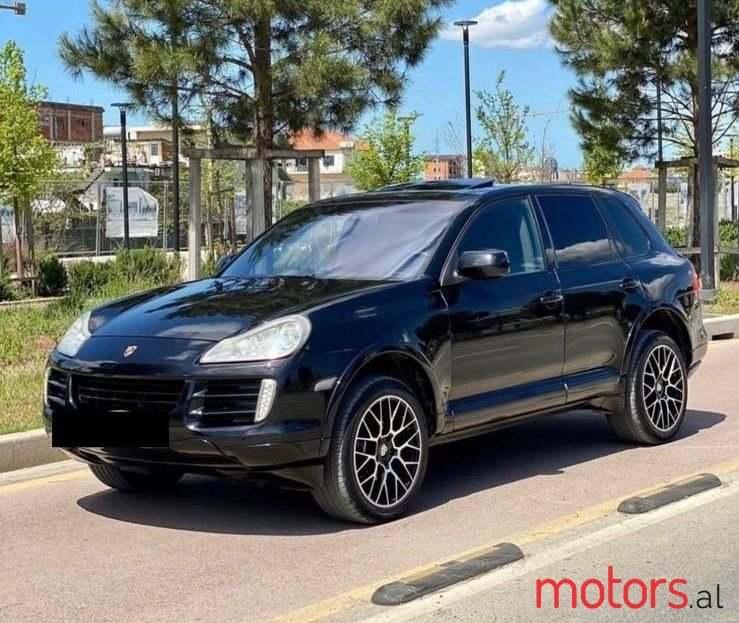 2008' Porsche Cayenne photo #1