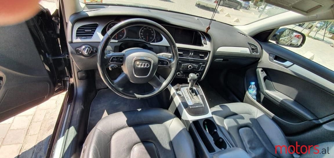 2010' Audi A4 photo #3