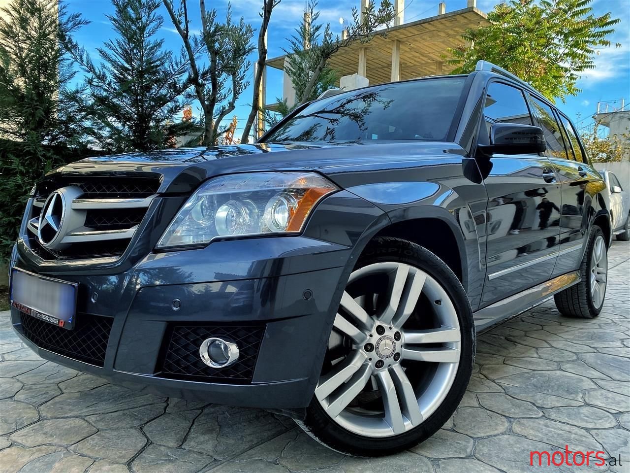 2010' Mercedes-Benz GLK 350 photo #1