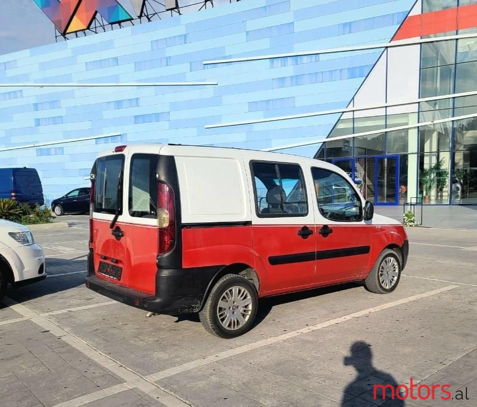 2009' Fiat Doblo photo #5
