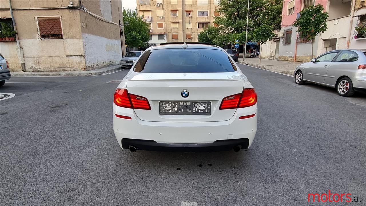 2011' BMW 535 photo #5