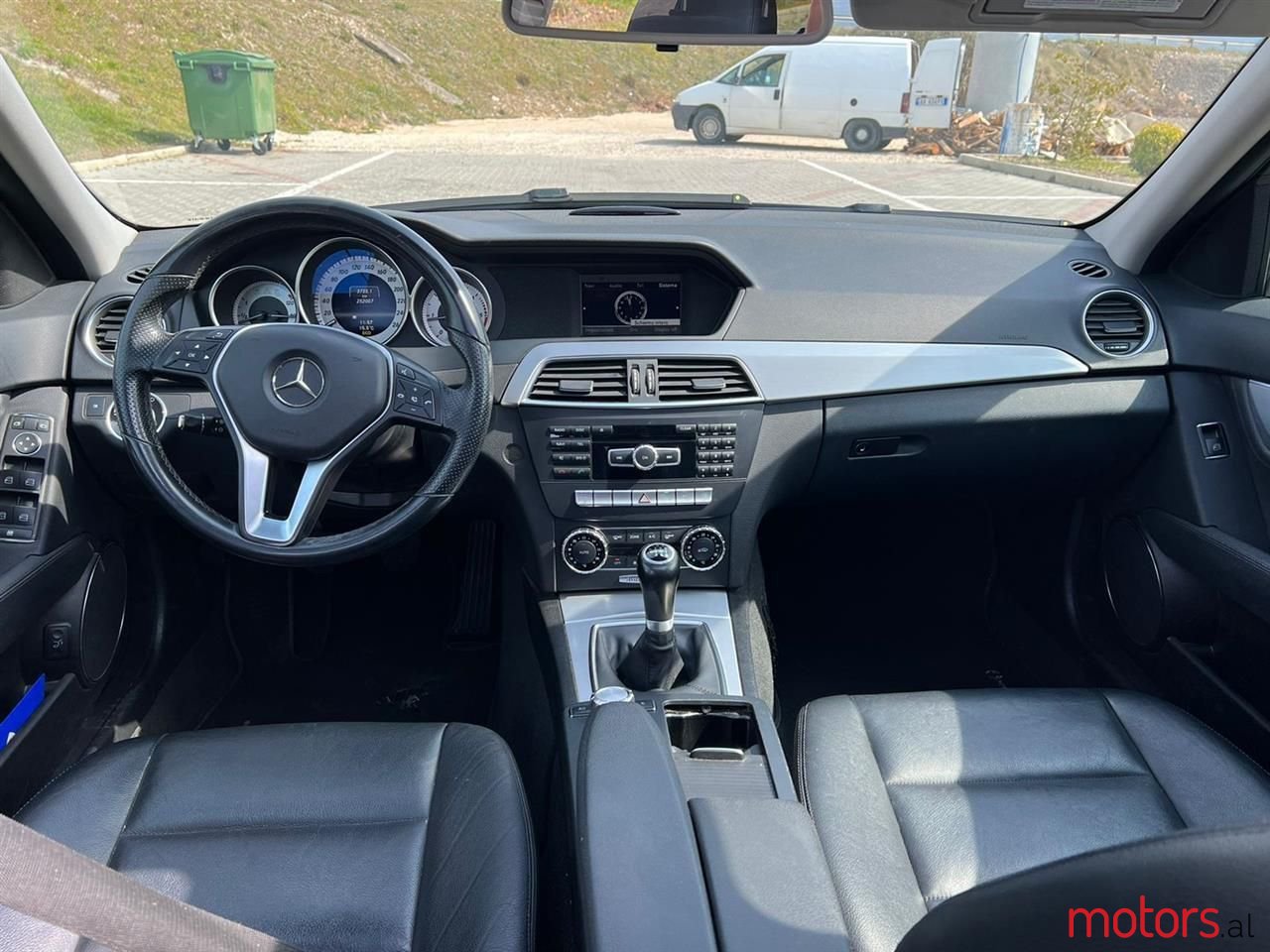 2013' Mercedes-Benz C 220 photo #3