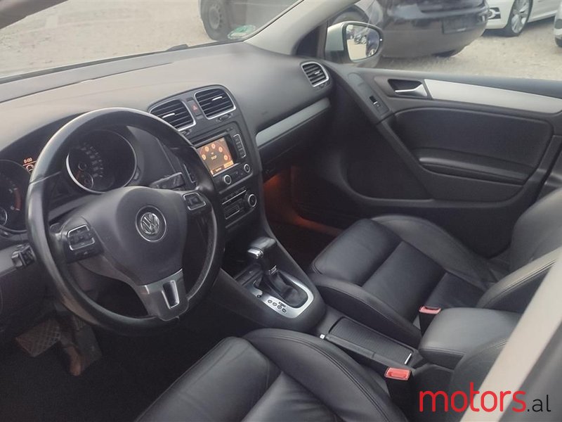 2010' Volkswagen Golf photo #6