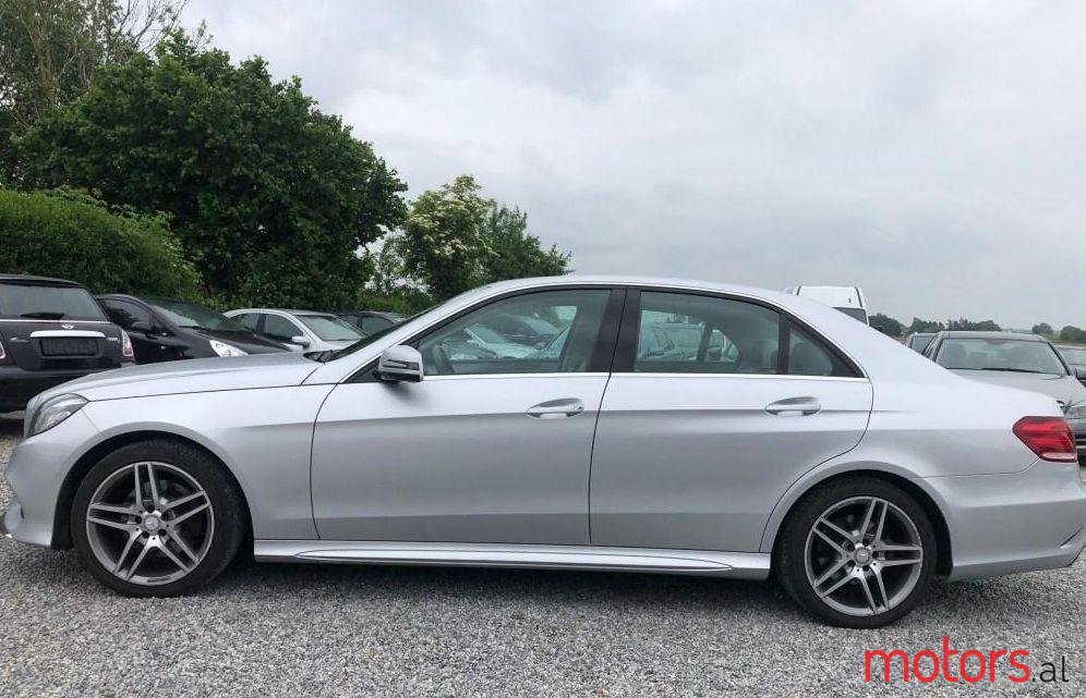 2014' Mercedes-Benz E 220 photo #1