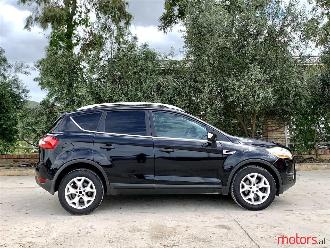 2010' Ford Kuga photo #5