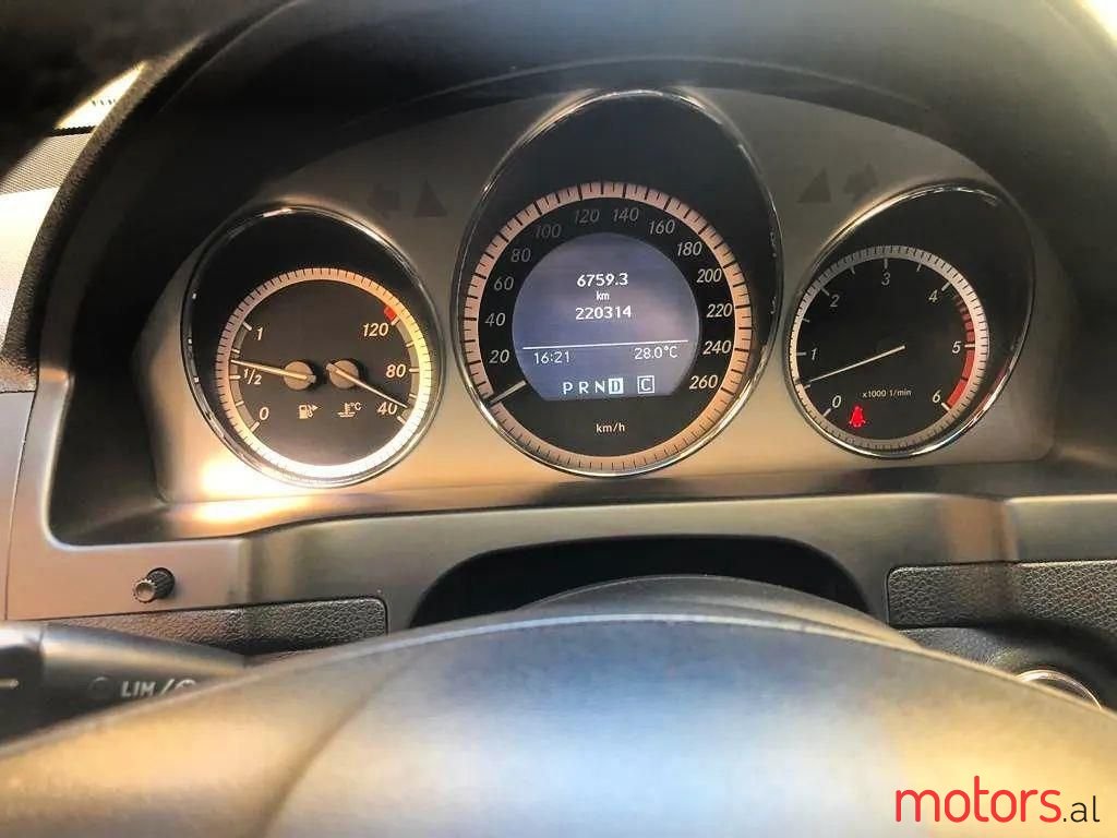 2009' Mercedes-Benz C 320 photo #4