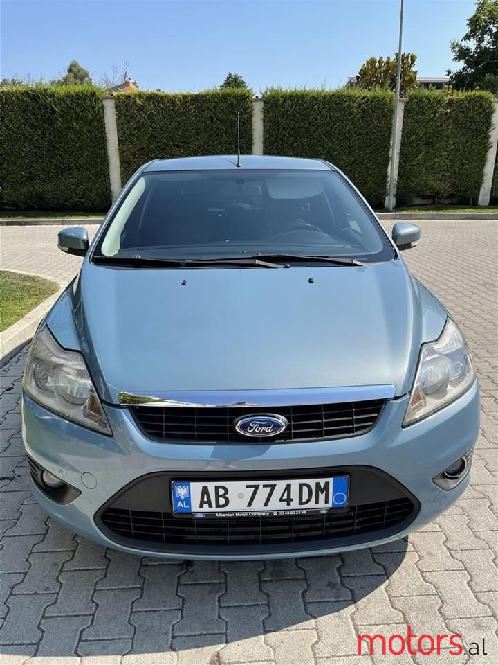 2010' Ford Focus photo #3