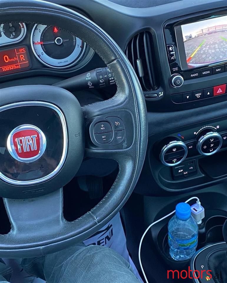 2014' Fiat 500L photo #5