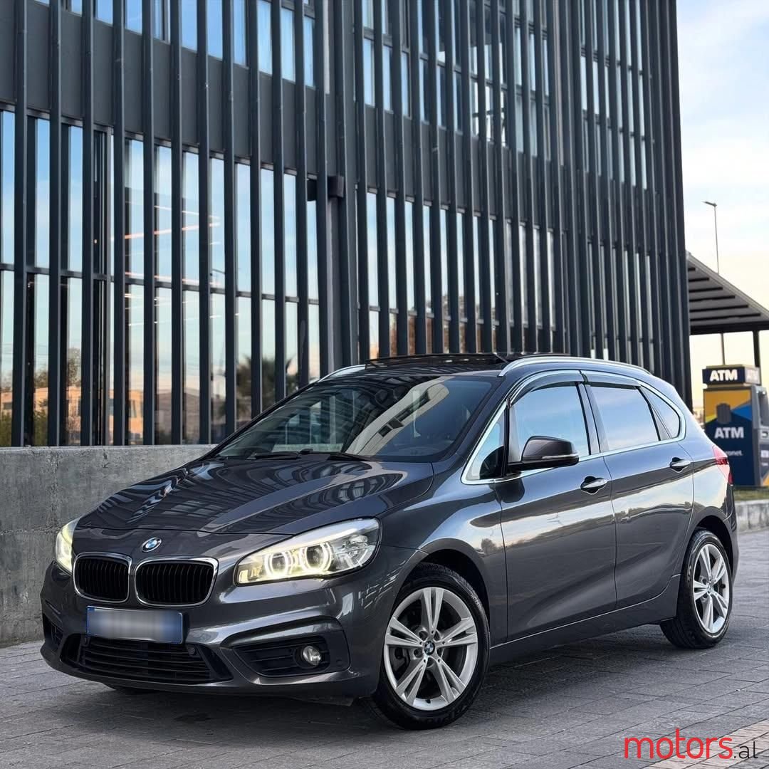 2015' BMW 218 photo #1