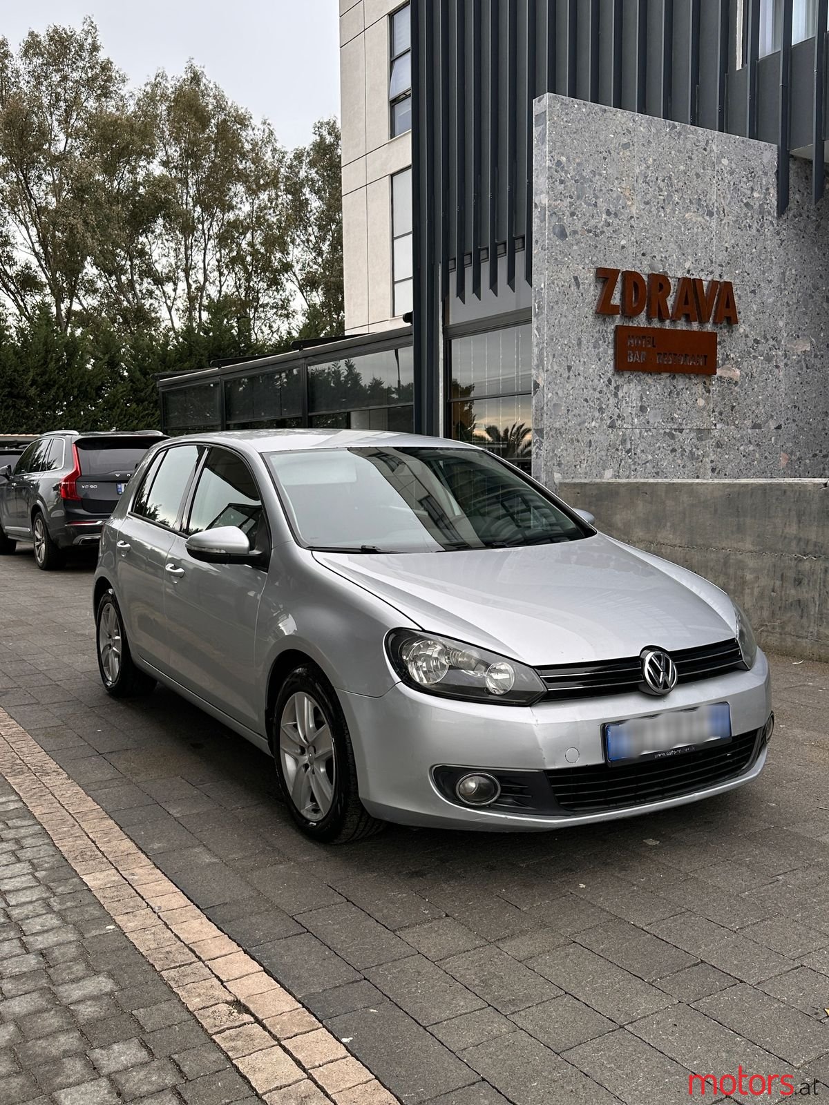 2010' Volkswagen Golf photo #1