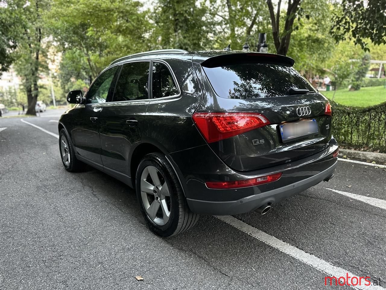 2011' Audi Q5 photo #1