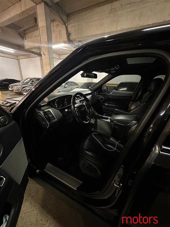 2016' Land Rover Range Rover Sport photo #4