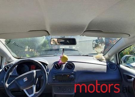 2011' SEAT Ibiza photo #5