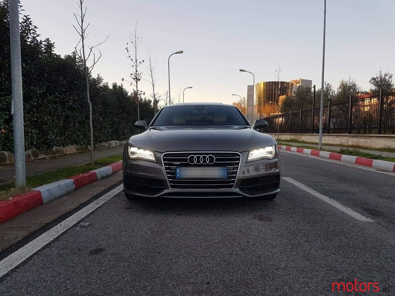 2011' Audi A7 photo #1