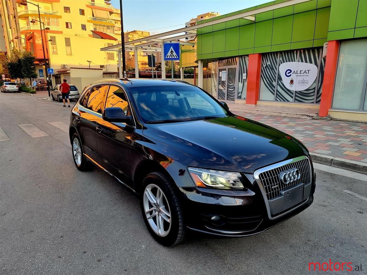 2011' Audi Q5 photo #3