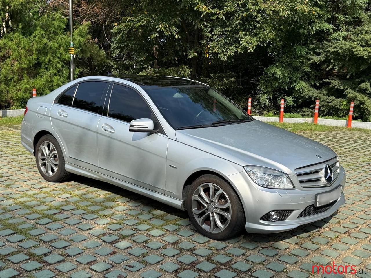 2010' Mercedes-Benz C 200 photo #2