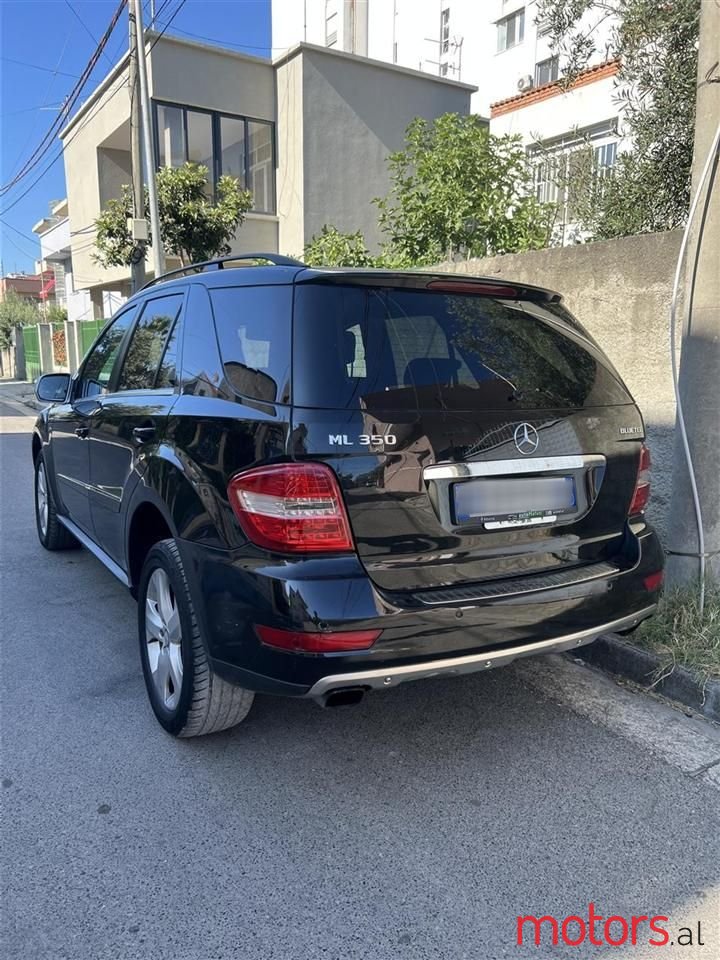 2010' Mercedes-Benz ML 350 photo #3