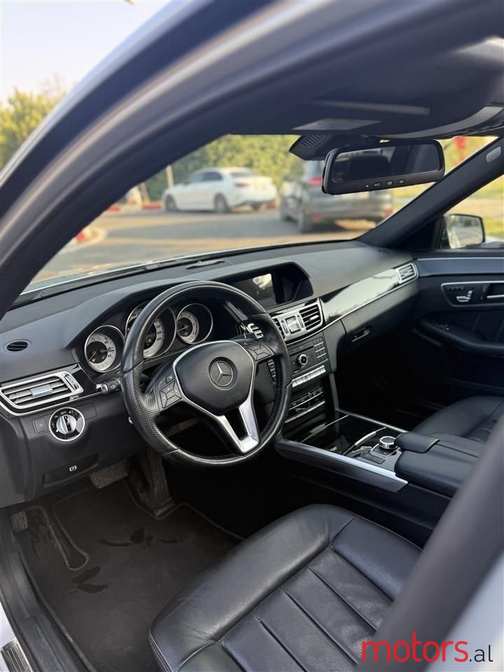 2016' Mercedes-Benz E 220 photo #4