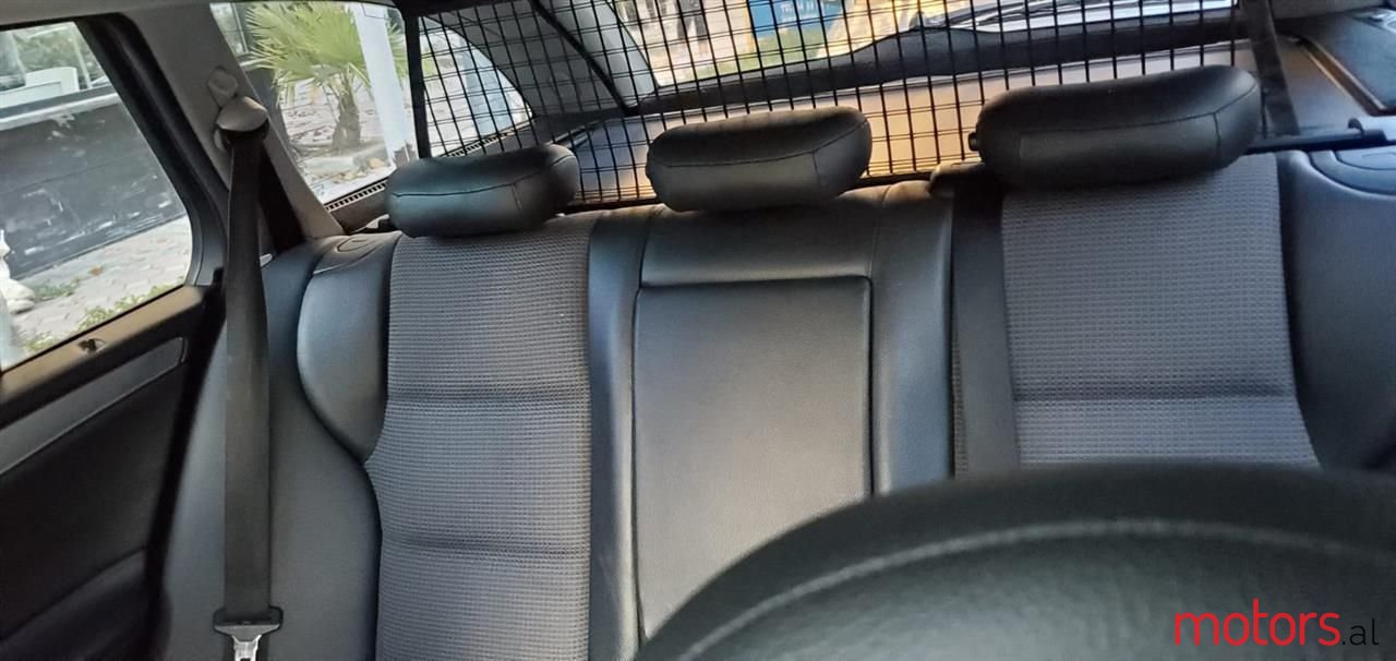 2006' Mercedes-Benz 220 photo #6