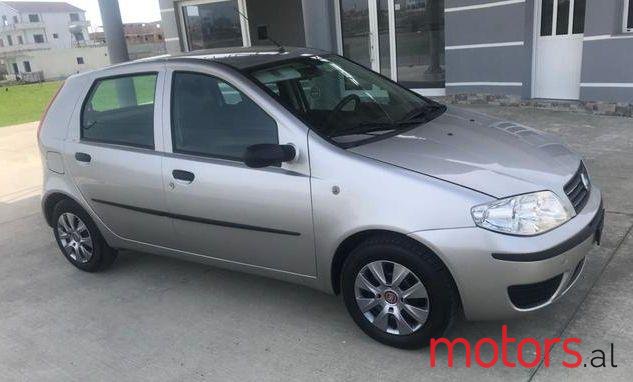 2004' Fiat Punto photo #2
