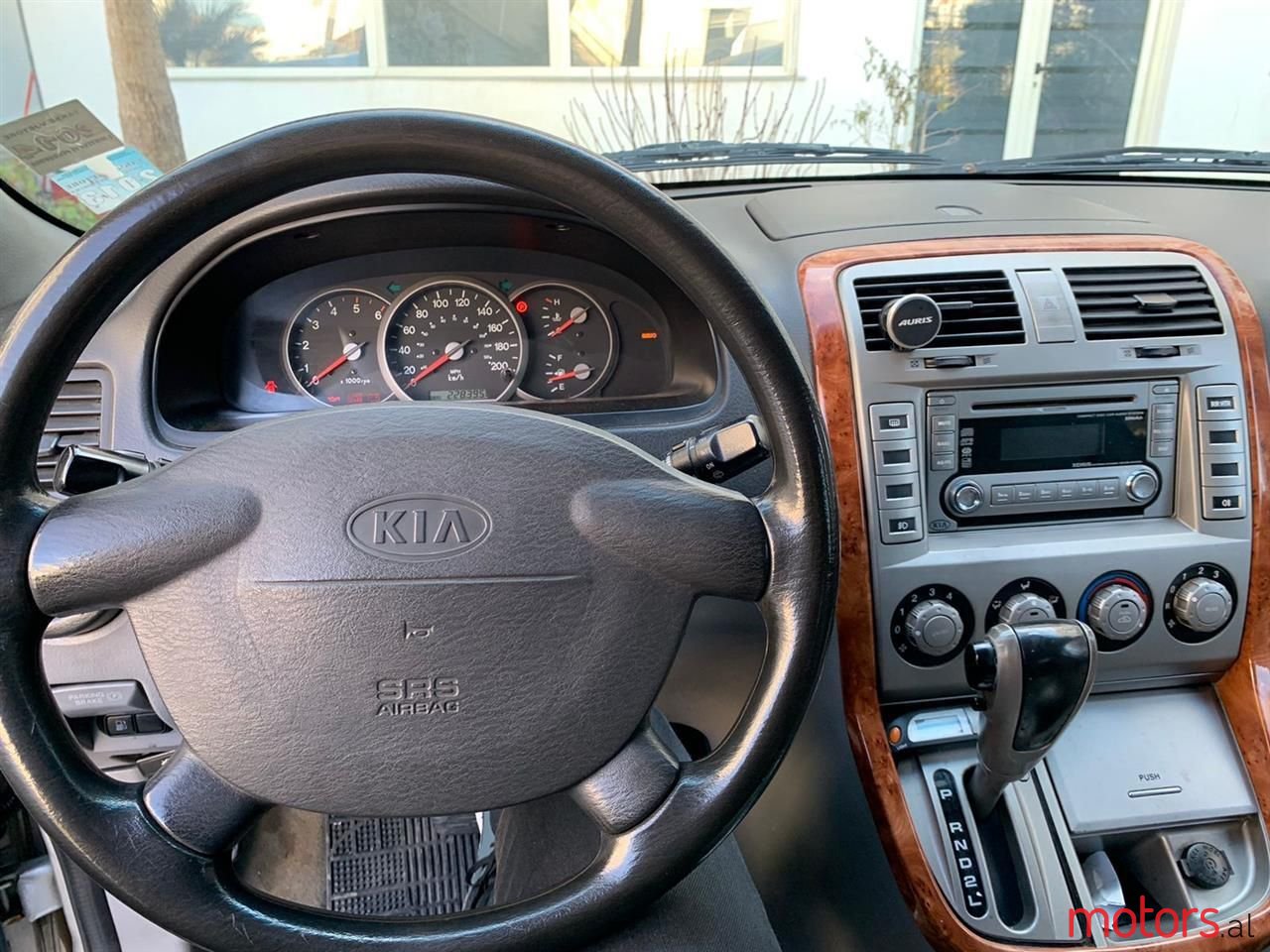 2006' Kia Carnival photo #4