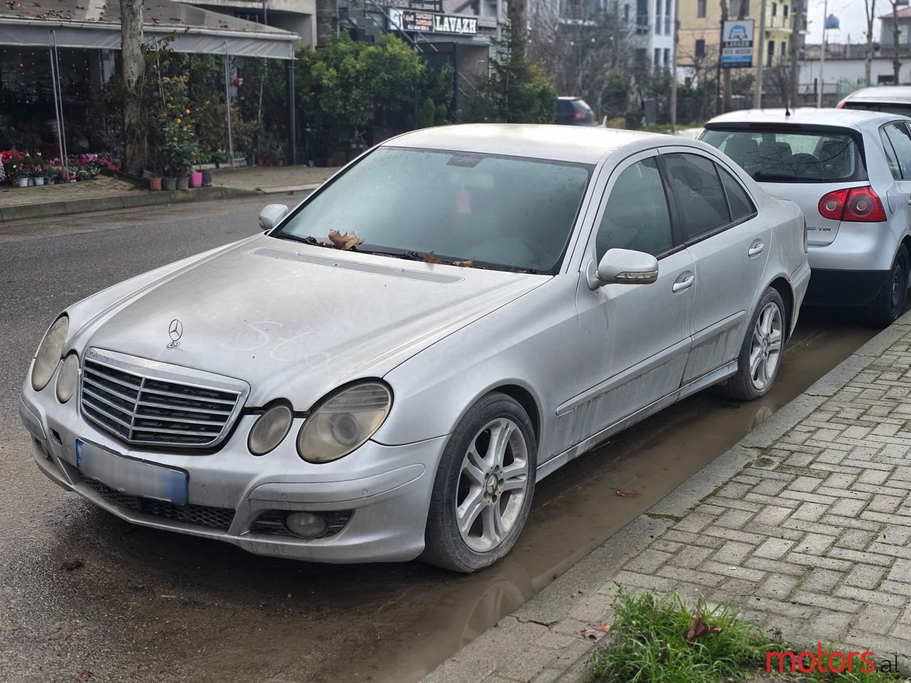 2008' Mercedes-Benz 220 photo #3